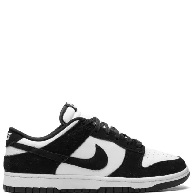 Nike Dunk Low "Panda"